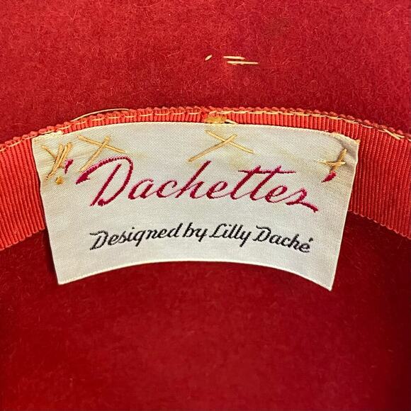 VINTAGE DACHETTES Red Mushroom Hat SzOS Velvet Victorian Regency 50s Era Costume - Picture 5 of 9